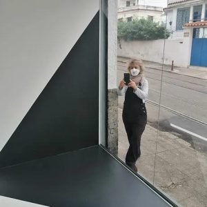 2-zalinda-cartaxo-negra-luz-branca